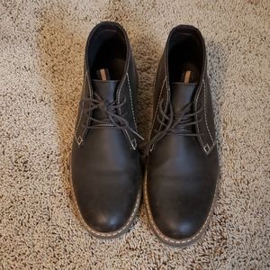 Madden Mens dress shoes size 8